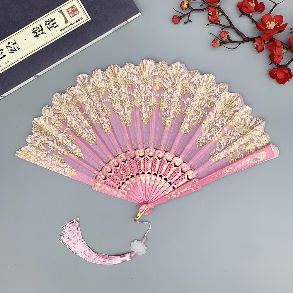 中国の工芸品レトロ折りたたみ式扇子、金色のレース模様とペンダ - Tassel Fringe Trim のレビューと価格