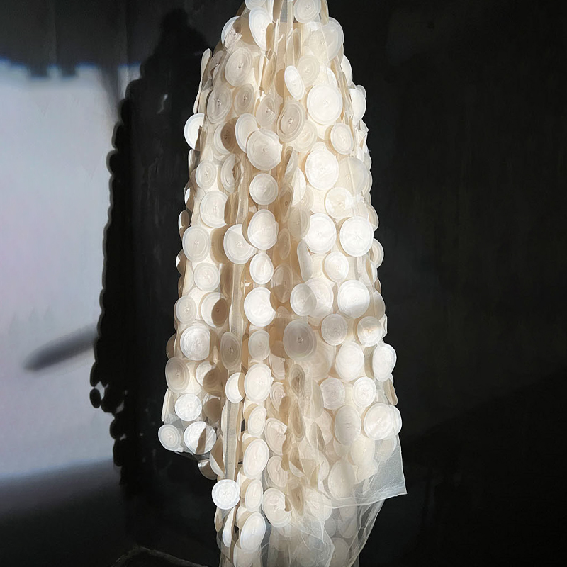 3D多層円形カット透視メッシュガーゼ生地DIYウェディングド - Crystal Mesh Fabric のレビューと価格