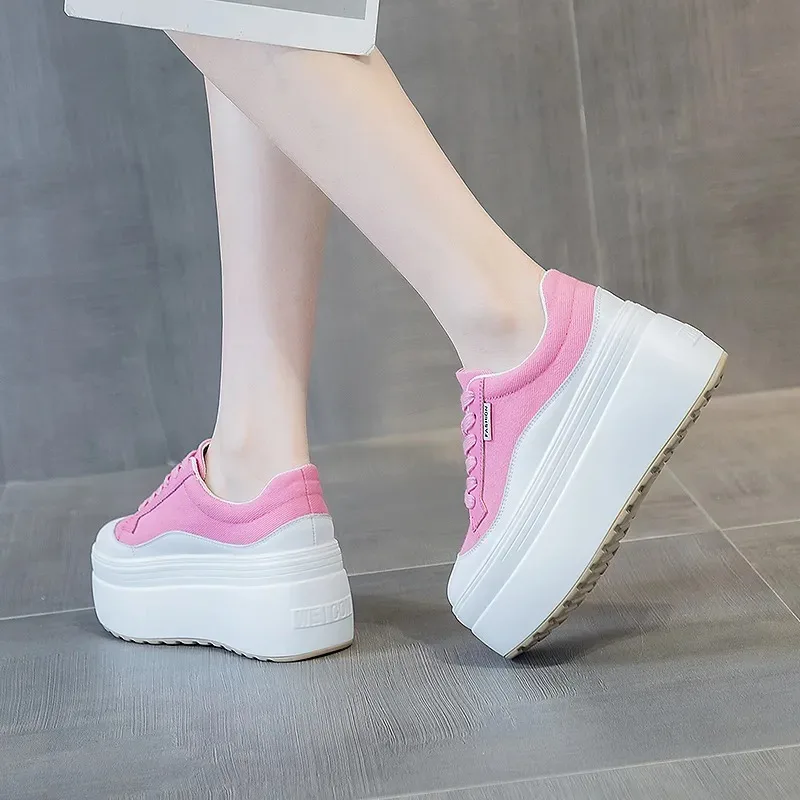 女性用本革スニーカー,プラットフォームシューズ,隠しヒール, - Guipure Lace Panel のレビューと価格